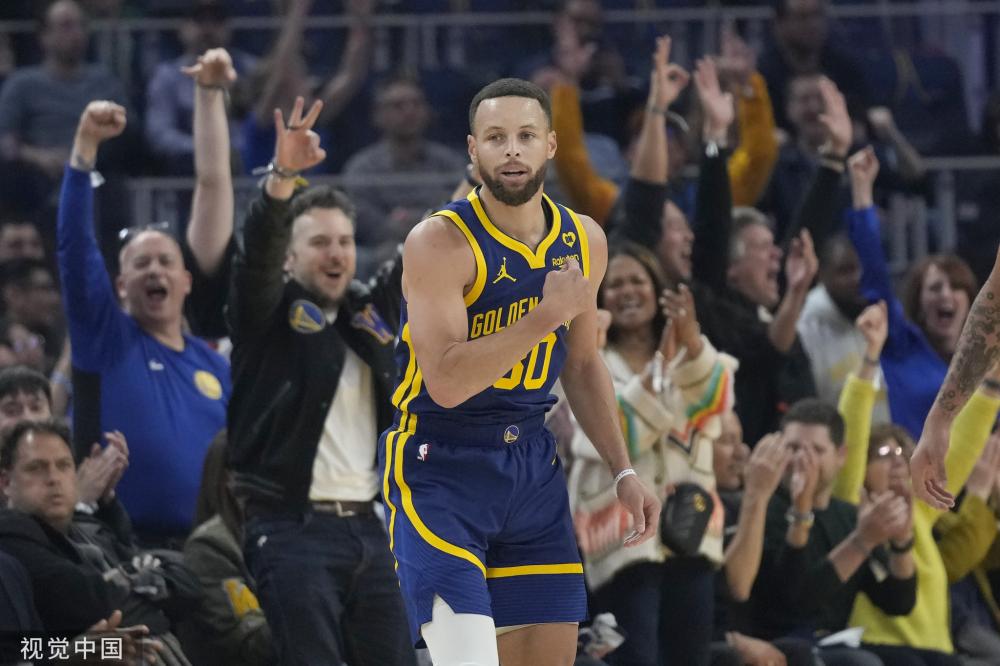 凭借流畅的 凭借流畅的